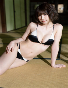《月が綺麗ですね 小島瑠那》