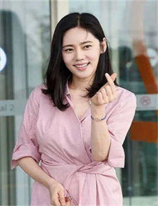 《上了年纪的女人》