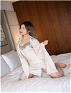 《市来美保》