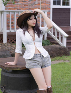 《又硬又粗进去好爽A片天美APP》